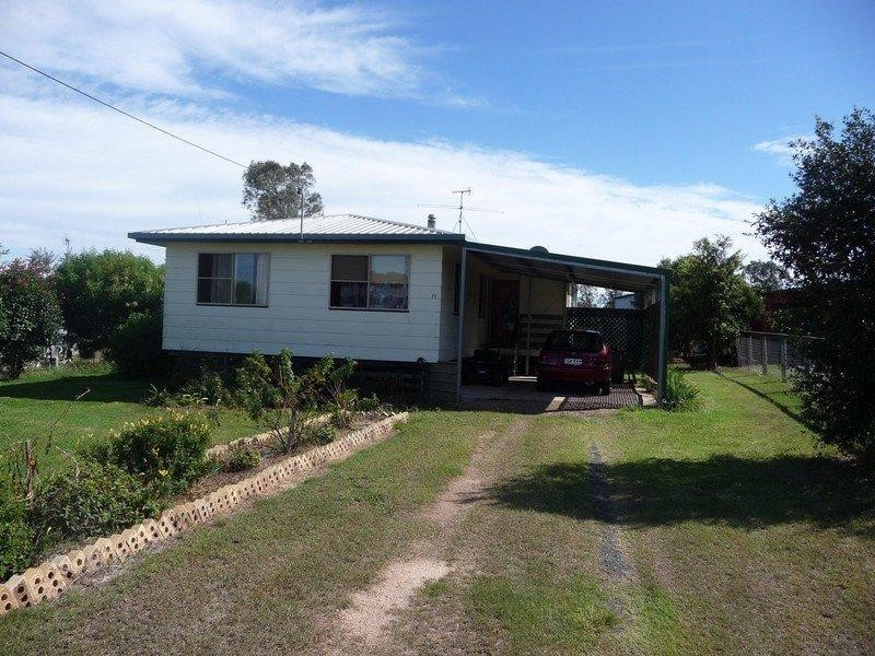 11 Victoria Street, Goombungee QLD 4354