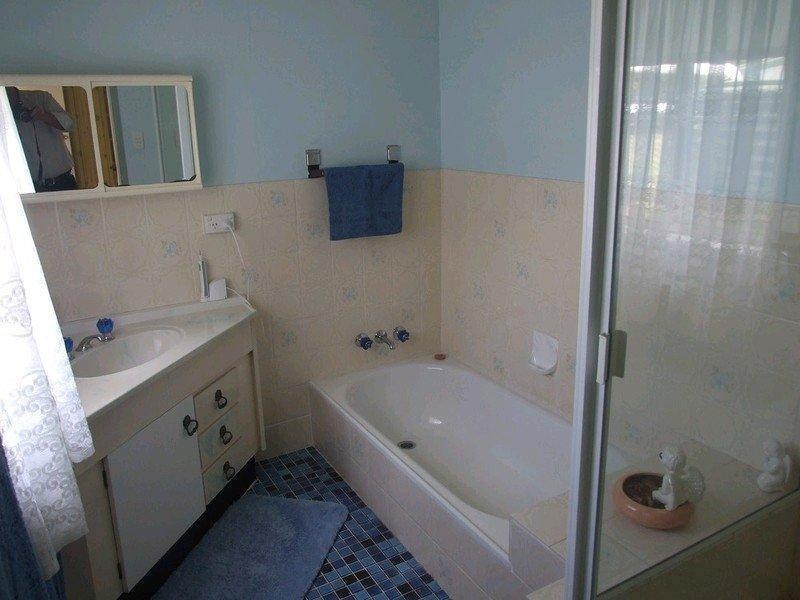 3 Albert Street, Crows Nest QLD 4355