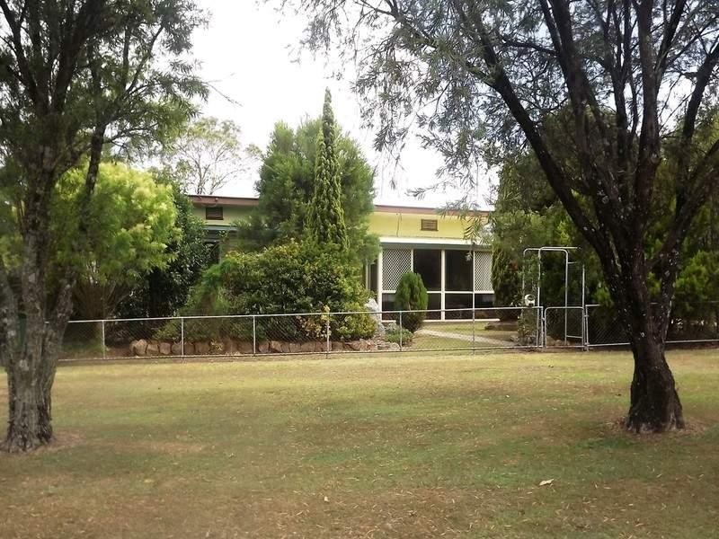 32 South Street, Crows Nest QLD 4355