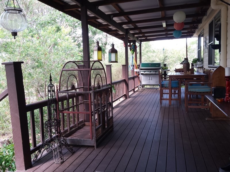 6 Short Street, Crows Nest QLD 4355