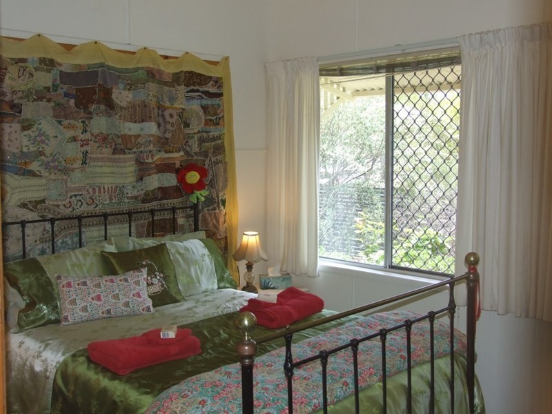 6 Short Street, Crows Nest QLD 4355