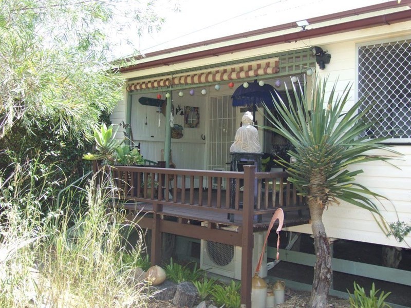 6 Short Street, Crows Nest QLD 4355