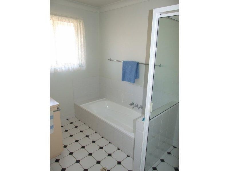 13 Charles Street, Crows Nest QLD 4355