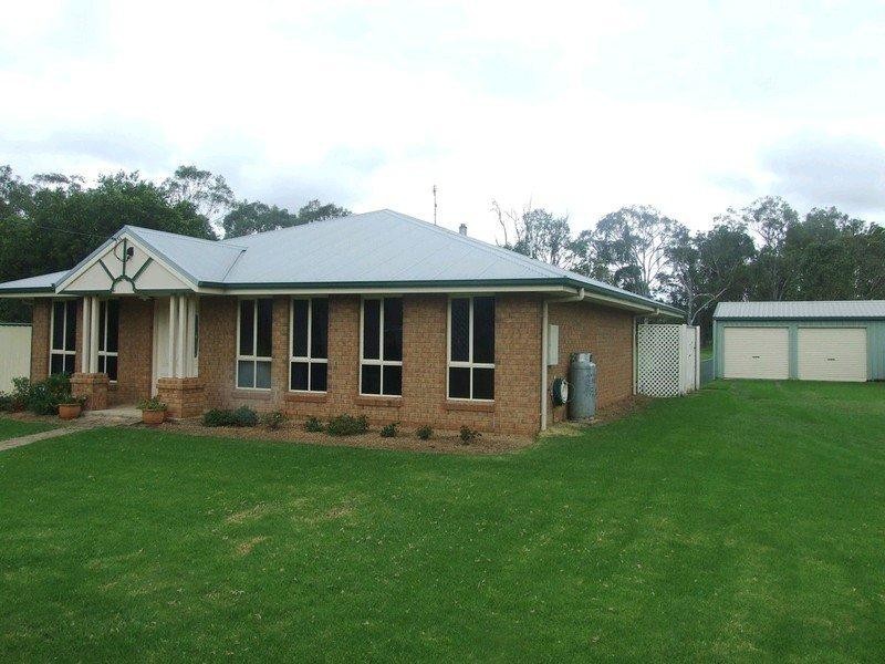 1 John Street, Crows Nest QLD 4355