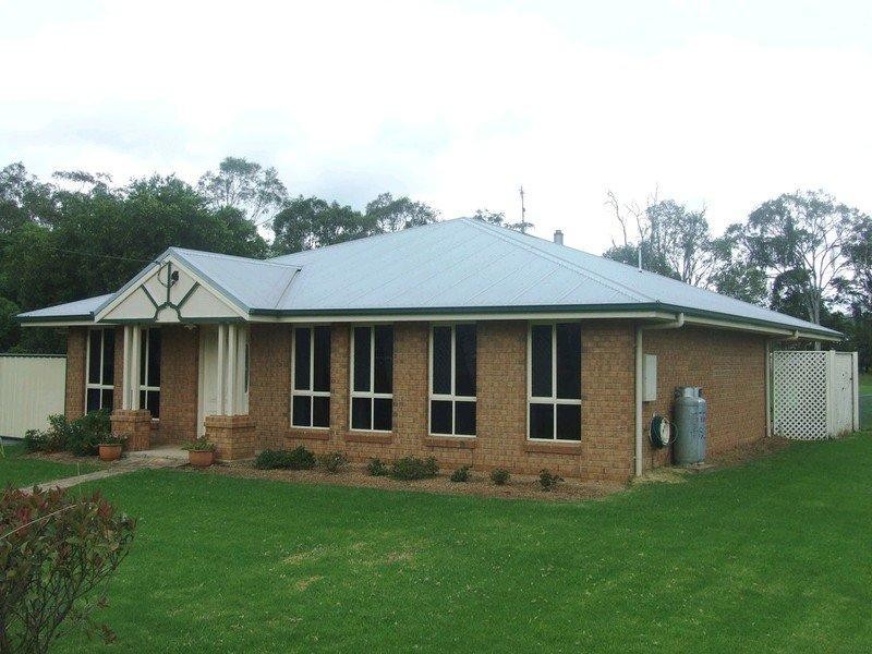 1 John Street, Crows Nest QLD 4355