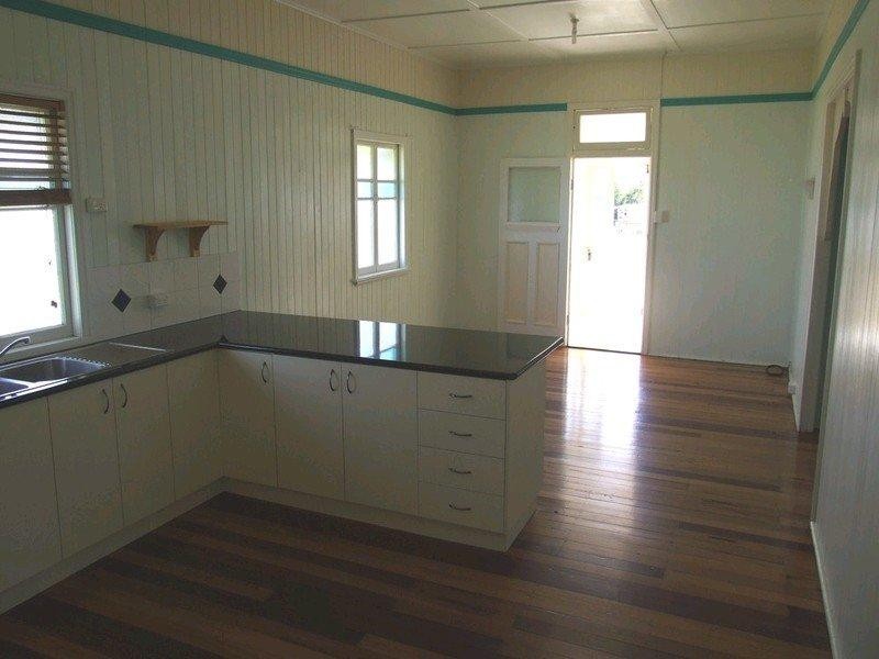 23 Park Road, Crows Nest QLD 4355