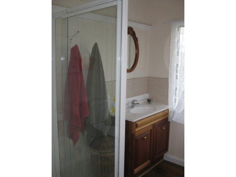 3 Lebsanft Street, Goombungee QLD 4354