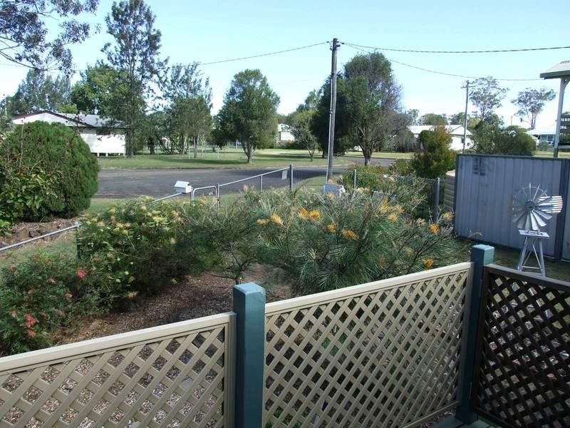 2 Blinco Street, Crows Nest QLD 4355