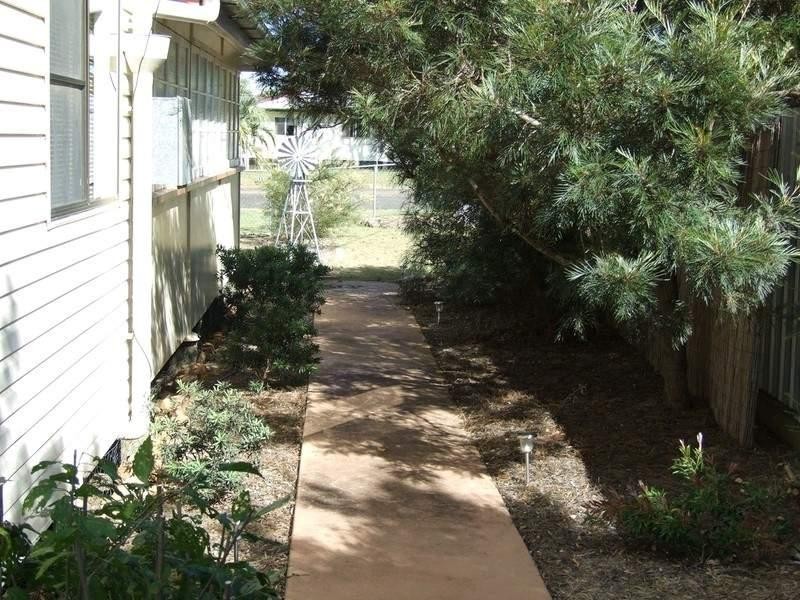 2 Blinco Street, Crows Nest QLD 4355