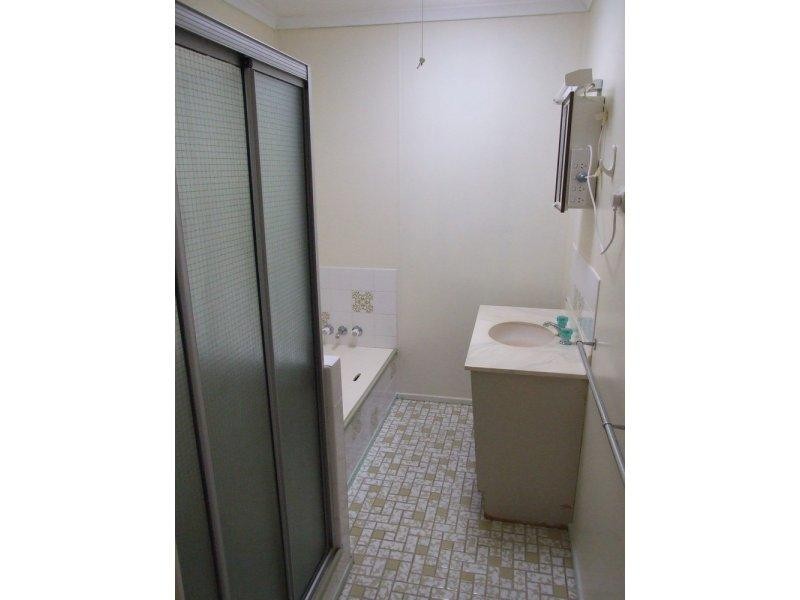 9 Church Street, Crows Nest QLD 4355