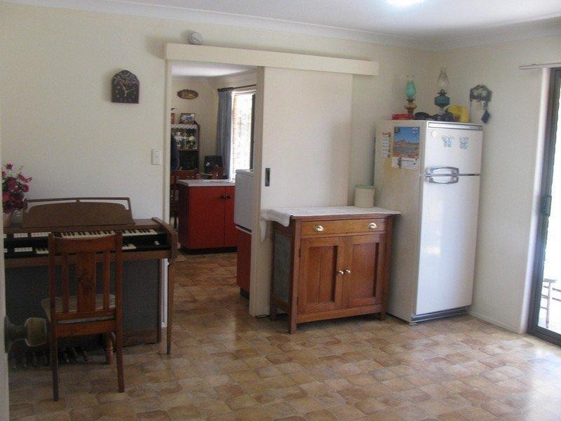 7265 New England Highway, Crows Nest QLD 4355