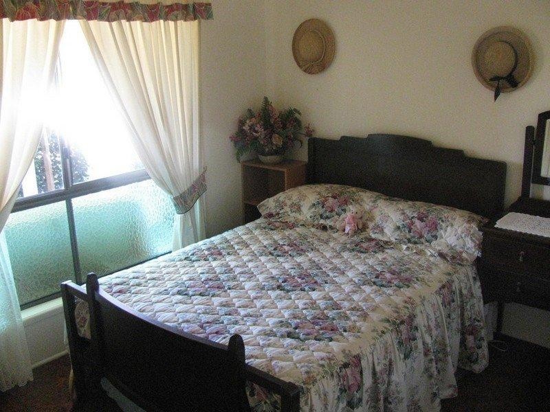 7265 New England Highway, Crows Nest QLD 4355