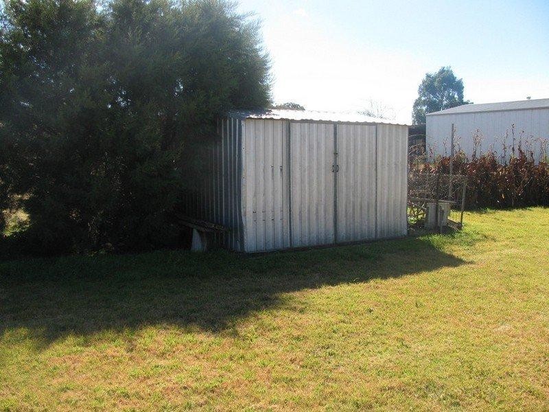 7265 New England Highway, Crows Nest QLD 4355