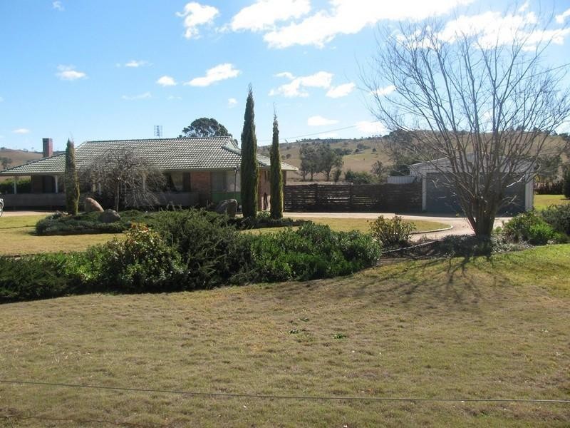 7265 New England Highway, Crows Nest QLD 4355