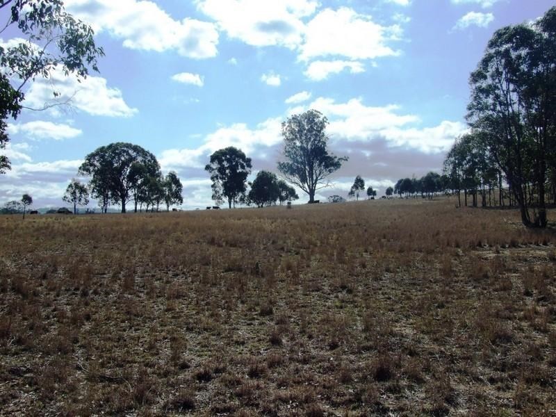 000 McCafferty Road, Hampton QLD 4352