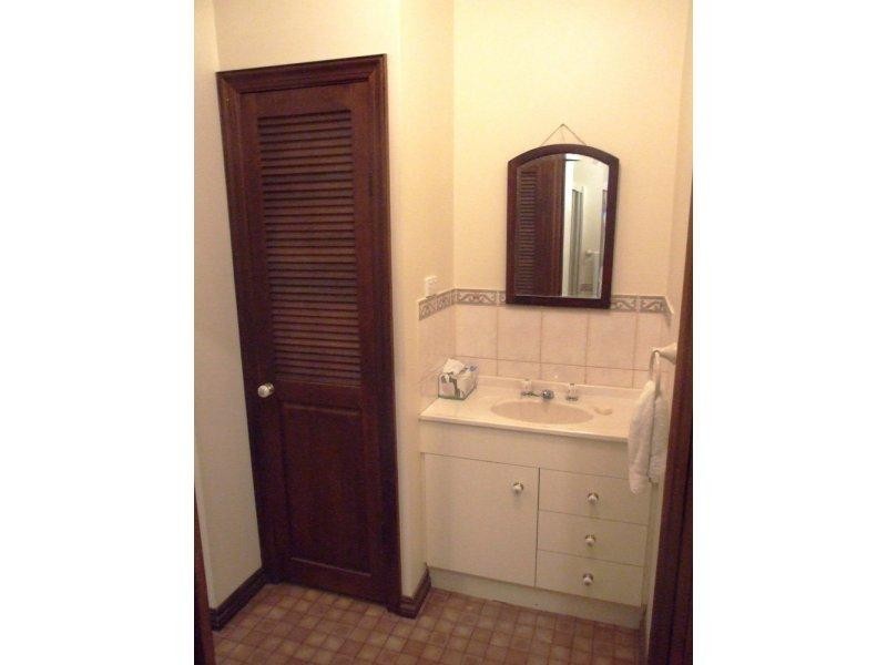 61 Albert Street, Crows Nest QLD 4355