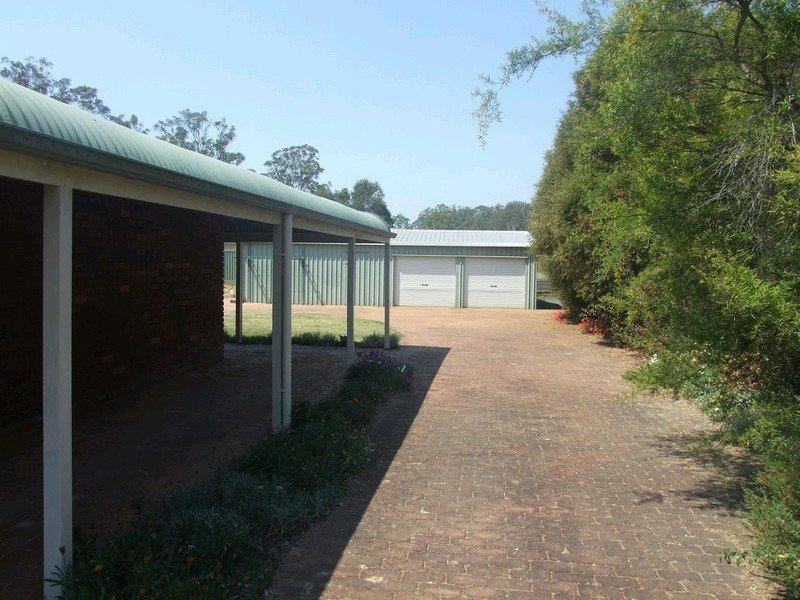 61 Albert Street, Crows Nest QLD 4355