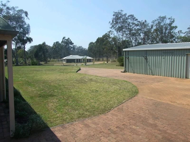 61 Albert Street, Crows Nest QLD 4355