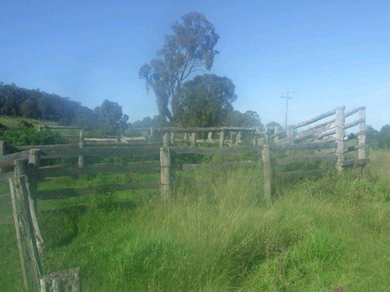 L197 Merritts Creek Road, Hampton QLD 4352