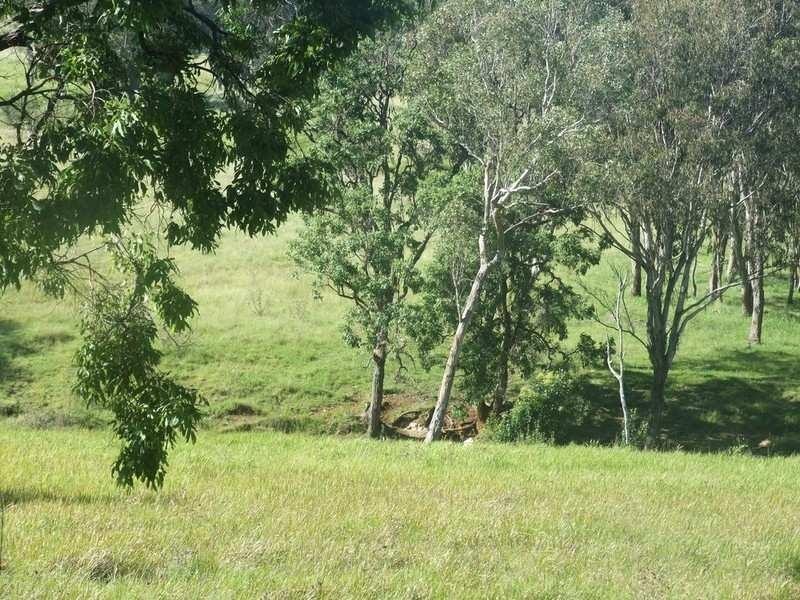 L2 Merritts Creek Road, Hampton QLD 4352