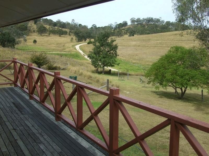 374 Voll Road, Crows Nest QLD 4355