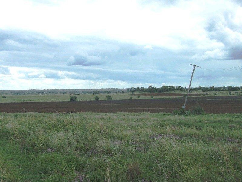 3596 Pechey Maclagan Road, Kulpi QLD 4352