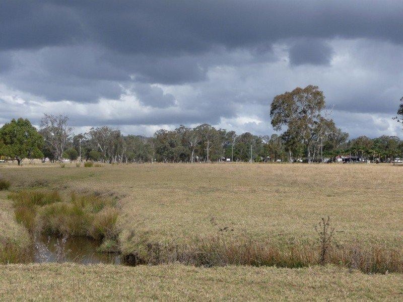 7534 New England Highway, Crows Nest QLD 4355