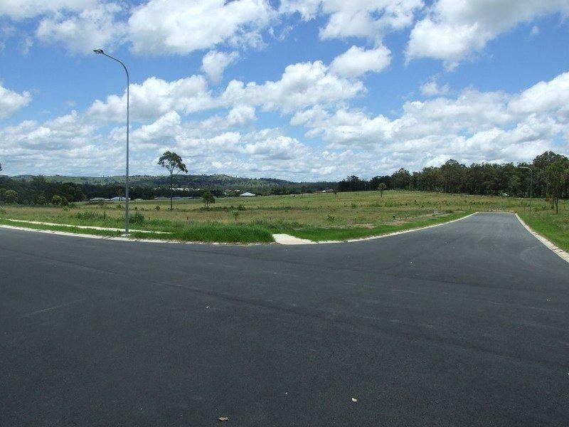 000 Parkland Estate, Crows Nest QLD 4355