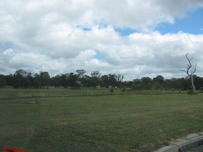 19 Parkland Drive, Crows Nest QLD 4355