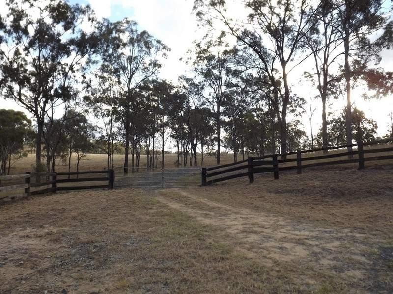 5224/ New England Highway, Crows Nest QLD 4355