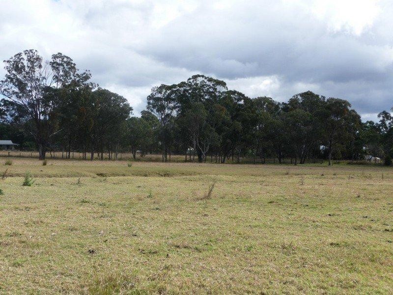 7534 New England Highway, Crows Nest QLD 4355