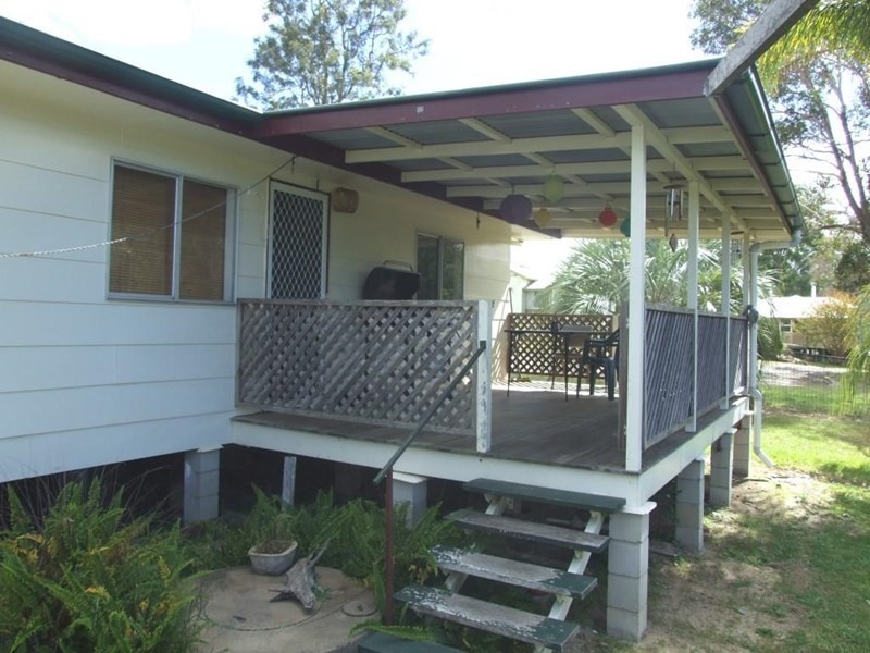 16 Gleeson Street, Crows Nest QLD 4355