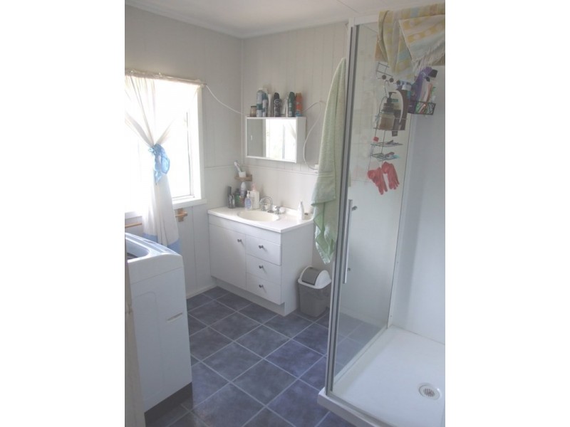 16 Gleeson Street, Crows Nest QLD 4355