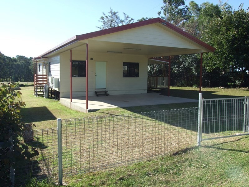 26 Albert Street, Crows Nest QLD 4355