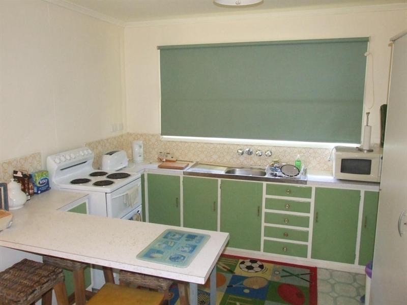 8 Nolan Street, Crows Nest QLD 4355