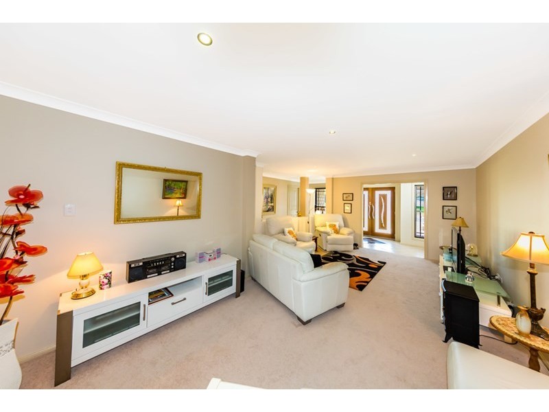 16 Vicky Avenue, Crows Nest QLD 4355