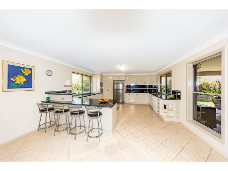 16 Vicky Avenue, Crows Nest QLD 4355