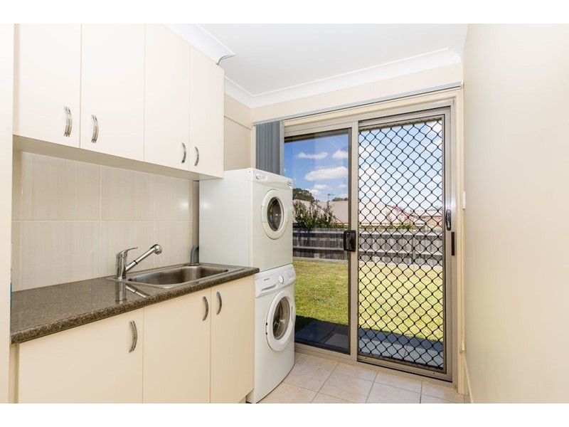 16 Vicky Avenue, Crows Nest QLD 4355