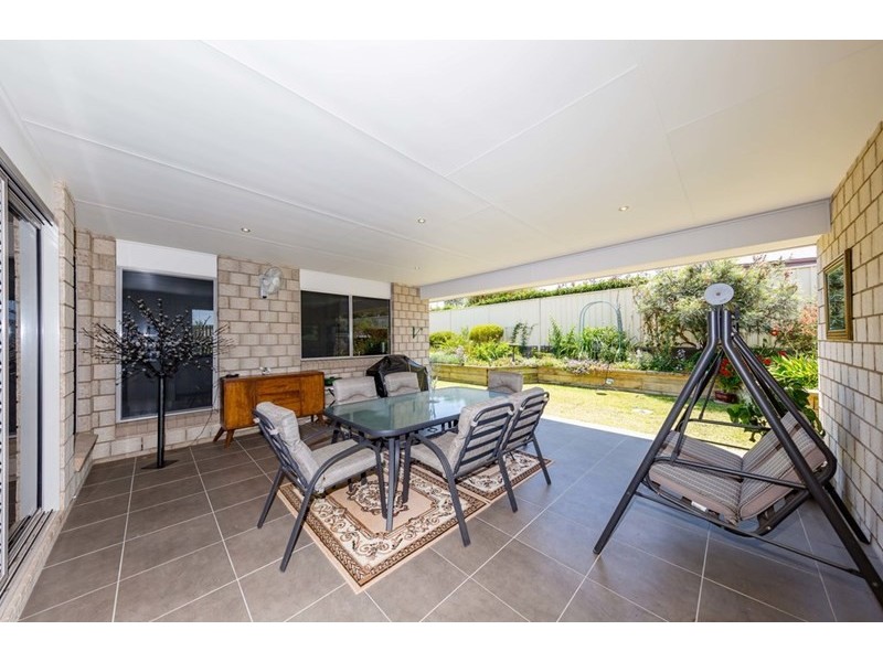 16 Vicky Avenue, Crows Nest QLD 4355