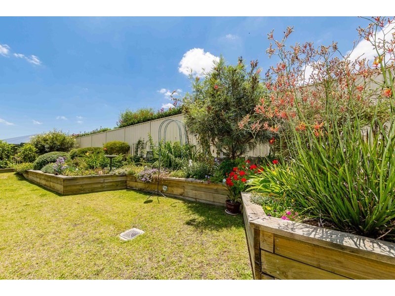 16 Vicky Avenue, Crows Nest QLD 4355