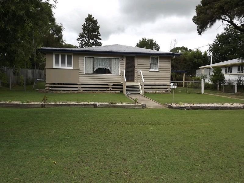 13 Short Street, Crows Nest QLD 4355