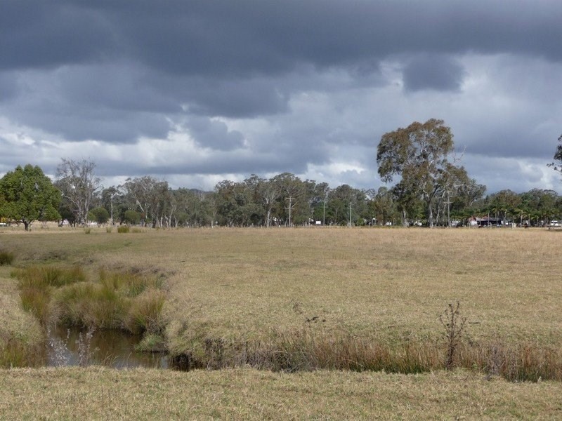 7534 New England Highway, Crows Nest QLD 4355