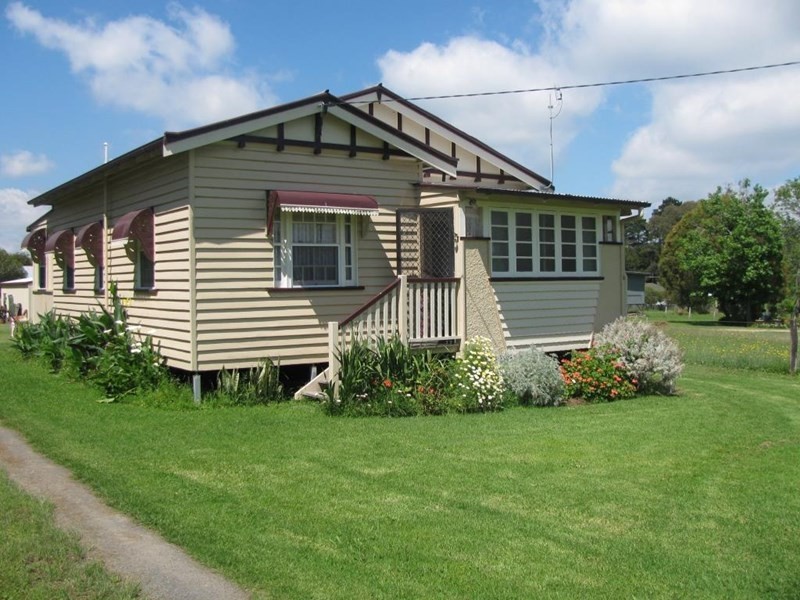 47 South Street, Crows Nest QLD 4355