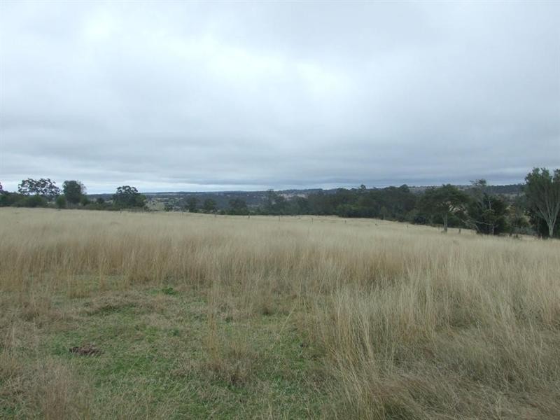 568 Douglas Plainby Road, Goombungee QLD 4354