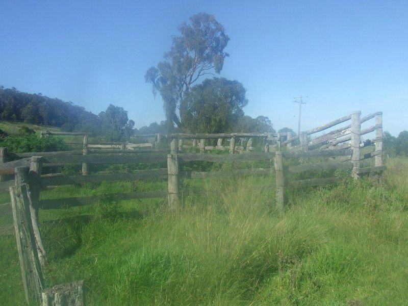 L197 Merritts Creek Road, Hampton QLD 4352