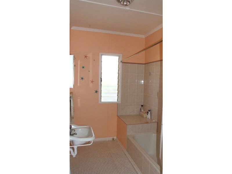 27 Bauhinia Street, Gatton QLD 4343