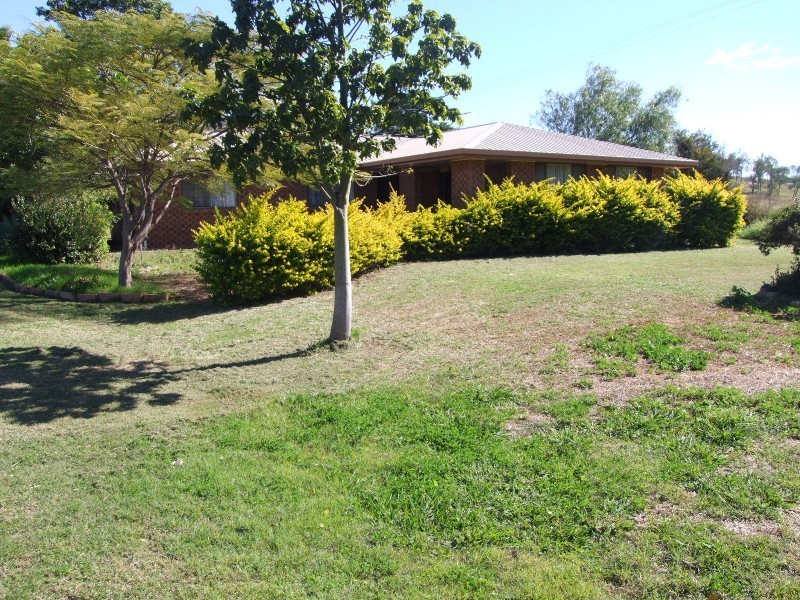 476 Mt Sylvia Road, Upper Tenthill QLD 4343