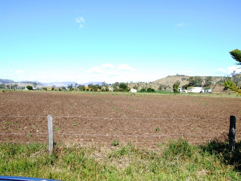 476 Mt Sylvia Road, Upper Tenthill QLD 4343