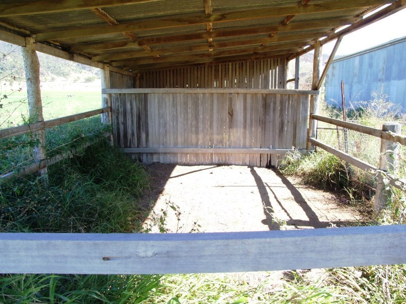 476 Mt Sylvia Road, Upper Tenthill QLD 4343