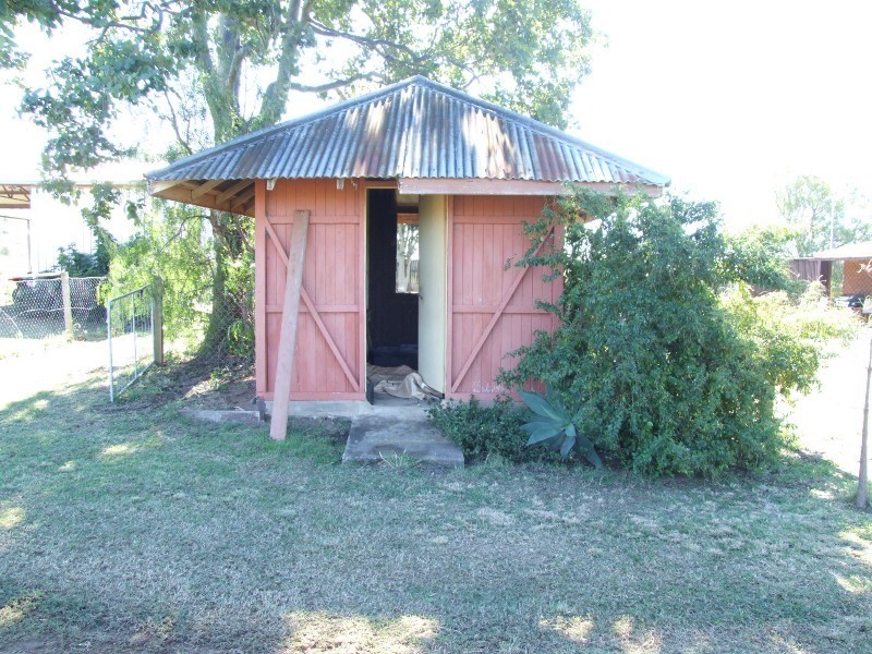 476 Mt Sylvia Road, Upper Tenthill QLD 4343